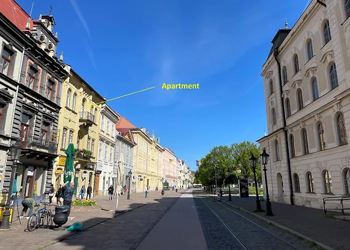 Apartment Royal In Historical Downtown *